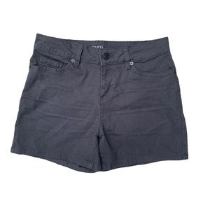 Time and tru charcoal mid rise size 4 women’s shorts